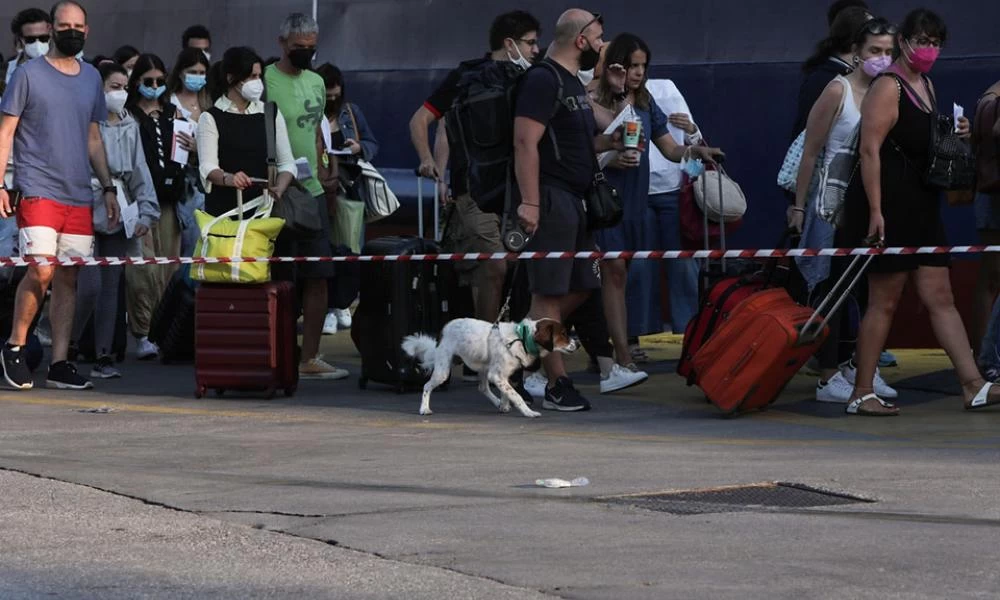 Κορονοϊός: Απαιτούμενα έγγραφα...για ασφαλείς διακοπές
